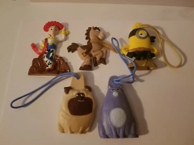 Set of 5 General Mills Secret Life of Pets,Toy Story 2, Minions Figures Danglers - Image 1 of 4