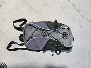 Osprey Daylite Unisex Gray Padded Strap Backpack Camping Hiking READ! - Picture 1 of 8
