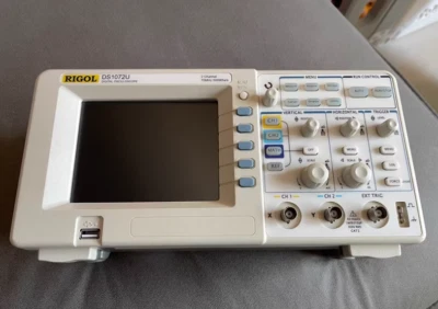 RIGOL DS1072U dual-channel digital oscilloscop 2 Channel 70mhz 500MSa/s - Image 1 of 4