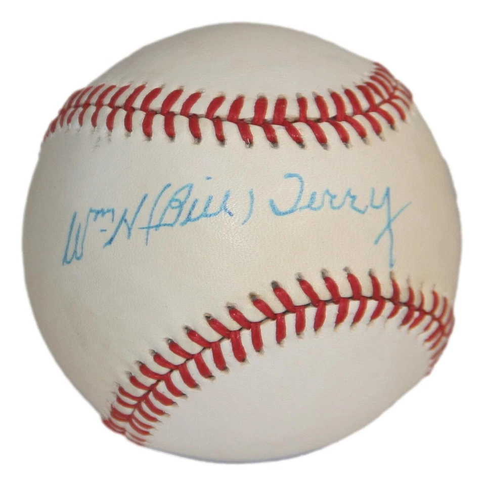Bill Terry Autographed Official National League Baseball NY Giants Nice JSA - Image 1 of 4