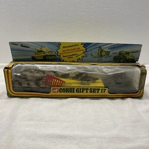 Corgi Geschenkset 17 Armee Panzer und Hubschrauber  - Bild 1 von 7