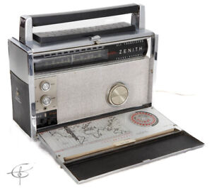 Vintage Zenith Trans-Oceanic FM-AM Multiband ROYAL 3000-1 Transistor Radio WORKS