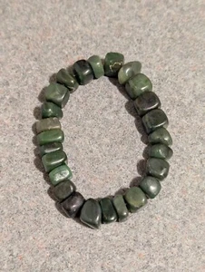 Natural BC Green Jade Bracelet Stone Bead Stretchy Gemstone Healing Jewelry - Foto 1 di 3