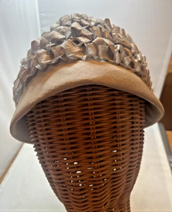 C1960 Grey Straw Cloche Hat - Picture 1 of 4