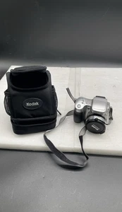 Kodak Z650 EasyShare Digital Camera 6.1MP 10x Zoom LCD w/ Accessory Set - Picture 1 of 8