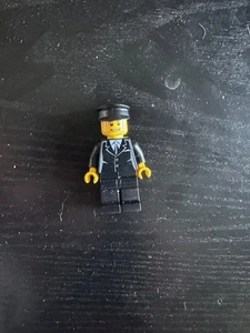 Lego Minifigur Straßenbahnfahrer öffentliche Verkehrsmittel E City Stadt - Bild 1 von 2