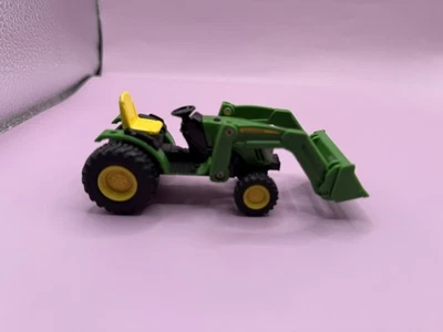 John Deere 46584V Front Loader Plastic 4” - Image 1 of 4