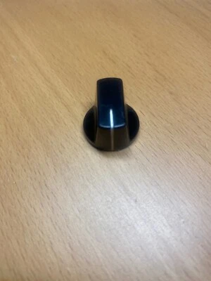 Line 6 VETTA Guitar Amp (Combo) PARTS: Classic Knob, Black Global/Master/EQ - Image 1 of 3