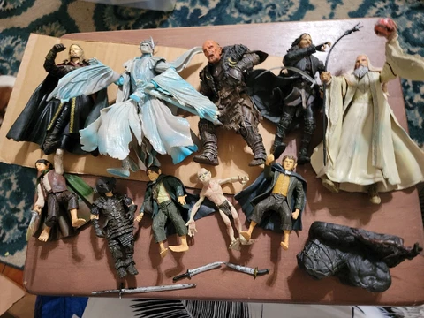 Marvel Lord Of The Rings 11 + Action Figures Lot LOTR Bad Guys NLP 2001+ Cover