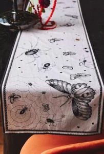 Anthropologie Florence Balducci Halloween Tischläufer *Neu mit Etikett* 90”x16” Spinnenmotte - Bild 1 von 2