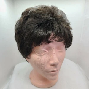 Peluca corta para mujer Rene' of Paris marrón oscuro, rizos suaves - Imagen 1 de 6