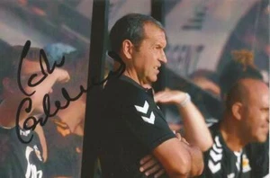 CAMBRIDGE UNITED: COLIN CALDERWOOD SIGNED 6x4 ACTION PHOTO+COA - Picture 1 of 1