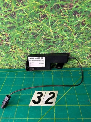 Módulo de control de antena trasera Mercedes SLK250 2012-2016 A2319050000 OEM Foto 1 de 4