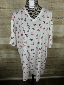LuLaRoe Women's Size 3XL Devin V-Neck Short Sleeve Shirt NWT - Picture 1 of 6