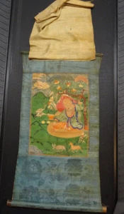ANTICO DIPINTO THANGKA BUDDISTA TIBETANO MONGOLO con broccato - Foto 1 di 8