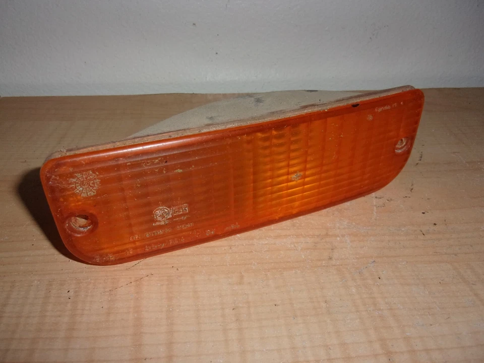 Conjunto de luz de estacionamiento señal de giro del conductor delantero izquierdo Plymouth Acclaim 1991-1995 OEM Foto 1 de 2