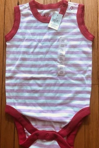 Mameluco Baby Gap rosa y blanco a rayas 1 pieza sin mangas * Talla 12-18 mos.  *NUEVO CON ETIQUETAS - Imagen 1 de 1