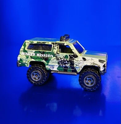 1989 Matchbox Chevy Blazer 4x4 Jungle Mission 1/64 . - Image 1 of 4