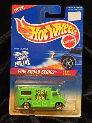 Classic - Fire Department AMBULANCE / #424  1995 Hot Wheels by Mattel - Image 1 of 4