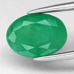 π 1.61ct 8.5x6mm Oval Natural Green Emerald - Zambia Gemstone - Picture 1 of 4