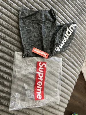 Supreme Ski Mask Color Change FW24 - Image 1 of 2
