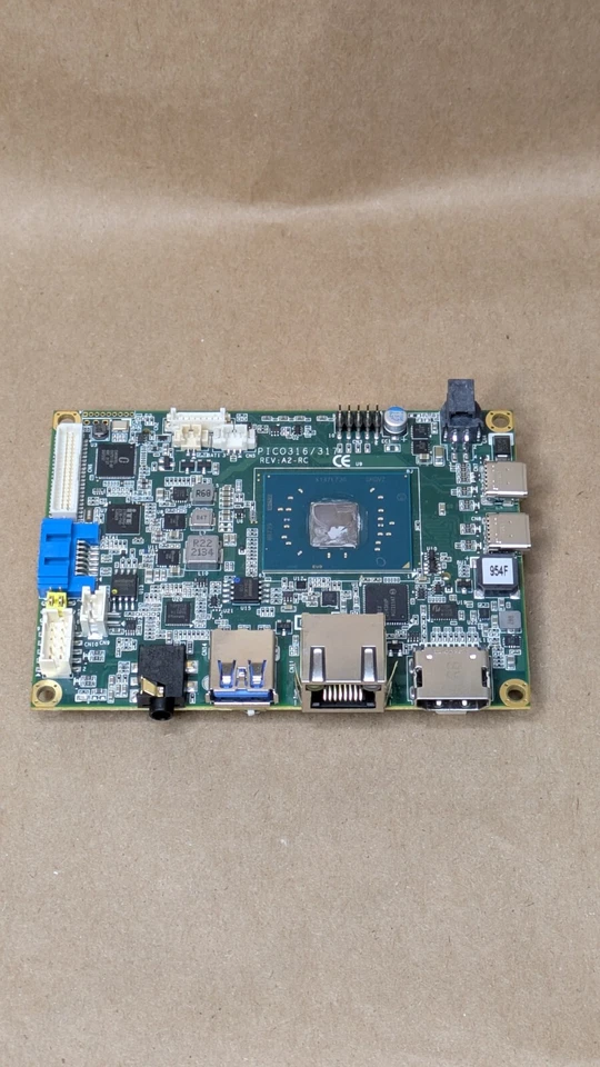 Axiomtek PICO316 Pico-ITX SBC - Intel Apollo-Lake + 8 GB RAM & Heatsink - Image 1 of 4