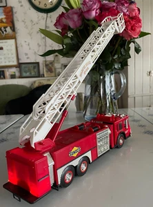 Sunoco Aerial Tower Fire Truck 1995 Collectors Edition (Marcus Hook No.94) VIDEO - Picture 1 of 11