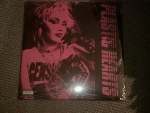 Miley Cyrus - Plastic Hearts VINYL 2LPs NEU (2021) - Bild 1 von 1