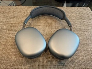 Apple AirPods Max (2nd Gen, USB-C) - Sky Blue w/ Hard Case - Photo 1 sur 7