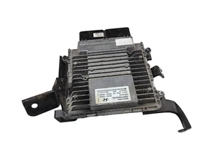 2013-2015 Hyundai Santa Fe Computer ECM ECU Control Module 39130-2GAE0 OEM - Picture 1 of 12