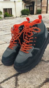 ugg highland hi heritage sneaker Boots Youth Size 5.5 - Picture 1 of 18