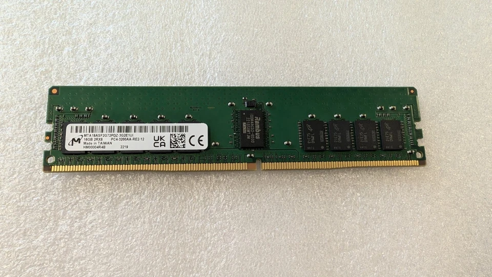 Micron 16GB 1x16GB DDR4 PC4 3200 ECC Server Memory RAM MTA18ASF2G72PDZ 3G2E1 - Image 1 of 4