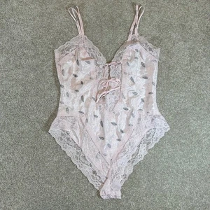 B.G. Street Intimates rosa Spitzen Body Dessous Blumen Silber Blätter Detail - Bild 1 von 8
