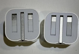 Apple A2344 Original USB-C Power Adapter und Apple A1552 USB-A Power Adapter - Bild 1 von 8