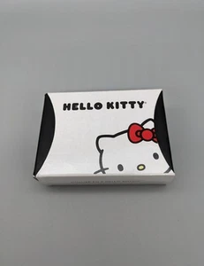 Collana Avon Sanrio Co. Hello Kitty Y 2013 nuova con scatola - Foto 1 di 5