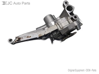 Engine Oil Pump From 2011 Mercedes-Benz C300  3.0 2721800701 RWD - Image 1 of 4