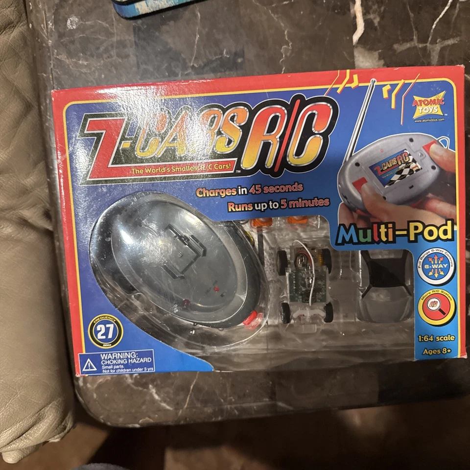 (Vintage)) Atomic Toys Z-Cars R/C Series 1 1/64 Scale Multi-Pod Silver Race Car - Image 1 of 1