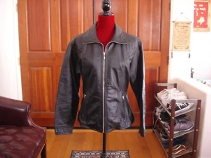 WILSONS MAXIMA Women's Sz Medium Black Vintage Front-Zip Leather Jacket - Picture 1 of 8