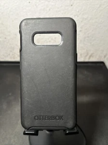 OTTERBOX Symmetry Series Case for Galaxy S10e - Black (7761563) - Zdjęcie 1 z 3