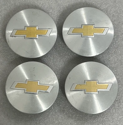 (2-5/8") 2007 - 2017 OEM Chevy Traverse Equinox Wheels Center Cap Part# 9595010 - Image 1 of 4