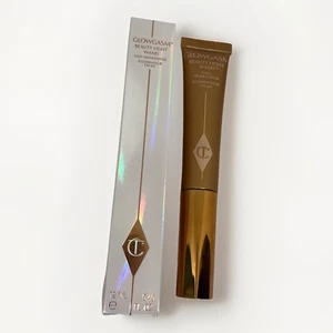 CHARLOTTE TILBURY Glowgasm Beauty Light Wand GOLDGASM Highlighter New In Box - Picture 1 of 1