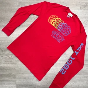 Camiseta gráfica manga larga pequeña de los parques Disney EPCOT Center Est 1982 - Imagen 1 de 10