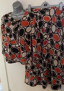 Viyella lightweight skirt Size 16 & jacket Size 12 suit beige orange black - Picture 1 of 12
