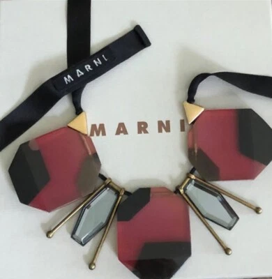 Precioso collar vintage de resina rosa Marni con cintas de seda Foto 1 de 4