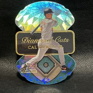 1997 FLAIR SHOWCASE BASEBALL CAL RIPKEN JR DIE CUT DIAMOND CUTS INSERT 15 of 20