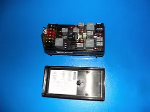 99 CORVETTE C5 CABLEADO INTERIOR BLOQUE CAJA DE FUSIBLES 12176988 - Imagen 1 de 2