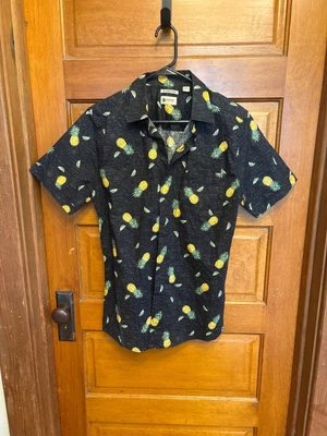 Haggar Black Yellow Pineapple Print Button-Up Shirt Size Medium - Image 1 of 3