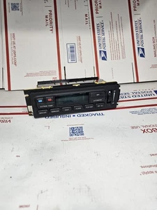 1997 - 1998 LINCOLN TOWN CAR A/C HEATER CLIMATE CONTROL F7VH-19C933-AB - Picture 1 of 11