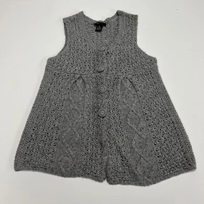 BCBG Maxazria Cardigan Sweater Womens Medium Gray Button Front Sleeveless Chunky - Image 1 of 4