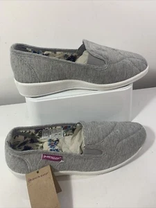 DUNLOP Brand New Casual Grey Slip On Trainer/ Loafers. Size 8 - Picture 1 of 9